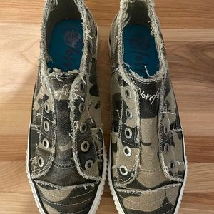 Blowfish camouflage slip on sneakers